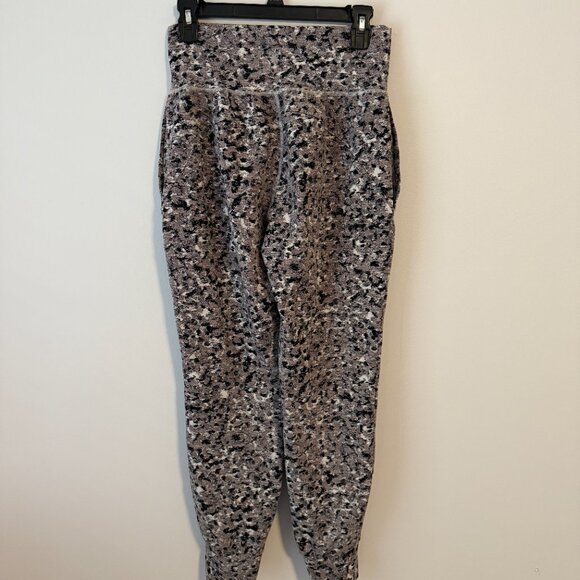 ATHLETA Salutation Meadow Decadent Textured Jogger Pant Medium - Picture 3 of 9